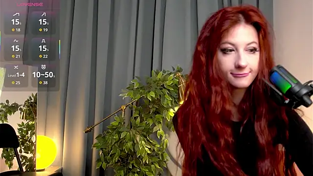 Snapshot of CatyPurrrrr chatting on July 7, 10:03 pm CatyPurrrrr online show from July 7, 10:03 pm
