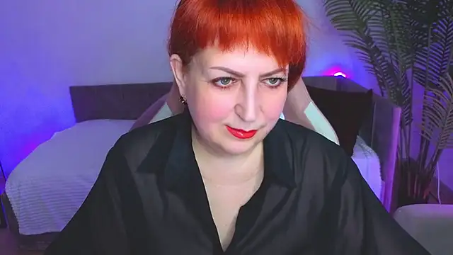 Joana Woods online show from June 24, 8:24 am
