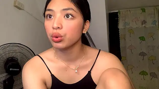 Hazelanne online show from July 26, 1:29 pm