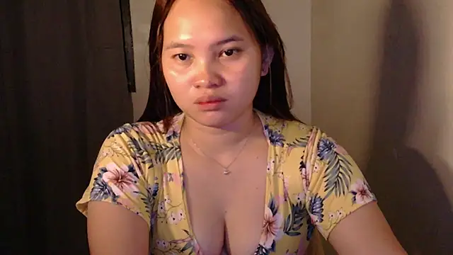 Fhwilloughbyxx online show from July 27, 2:46 pm