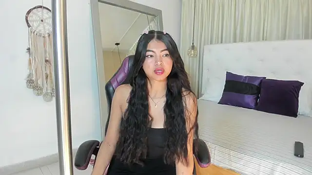Sophi Lee   online show from June 20, 12:52 pm