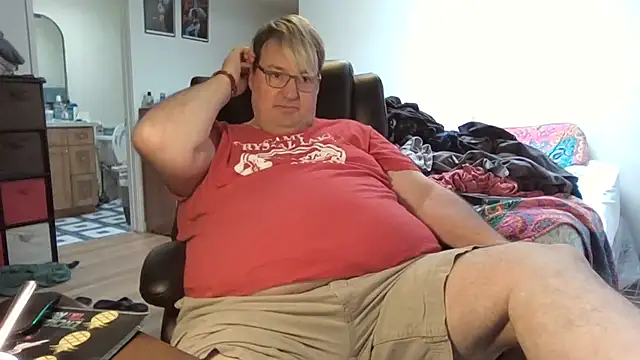 Snapshot of wrenvx chatting on July 4, 6:47 pm wrenvx online show from July 4, 6:47 pm