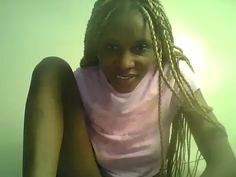 Snapshot of DelteAfriq chatting on June 28, 1:44 am DelteAfriq online show from June 28, 1:44 am