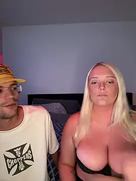 Blondebarbie21 online show from August 9, 12:45 am