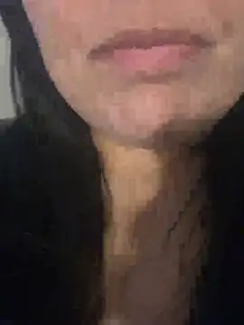 Quiqui28 online show from June 21, 8:33 pm