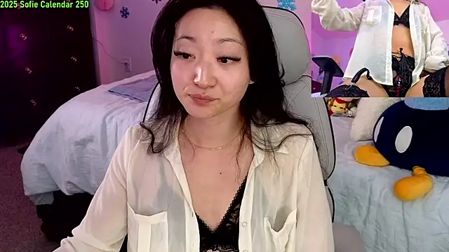 MySweetSofie online show from February 2, 1:34 am