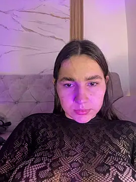 Snapshot of liadakota_ chatting on June 24, 2:43 am liadakota online show from June 24, 2:43 am