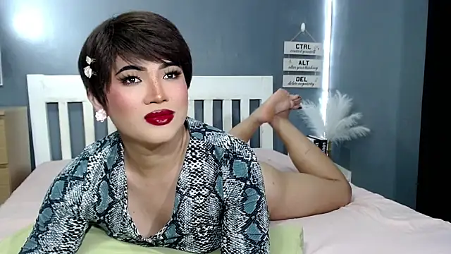 STUCK on YOU  online show from November 17, 8:03 pm