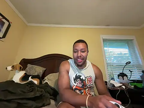 Snapshot of Charmingswoleking chatting on August 4, 12:25 am Charmingswoleking online show from August 4, 12:25 am