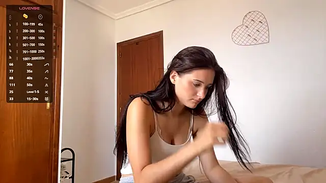 Snapshot of RoseDiebol chatting on July 28, 10:21 am RoseDiebol online show from July 28, 10:21 am