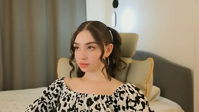 cherrylatte online show from June 20, 9:17 pm