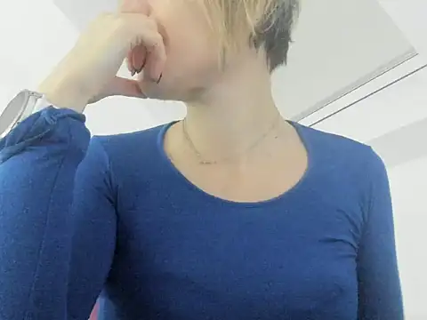 Snapshot of Ssoniaaa chatting on February 24, 3:23 am Ssoniaaa online show from February 24, 3:23 am