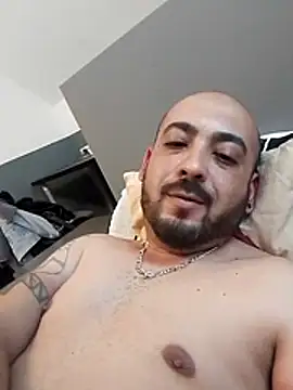 Baszos341992 online show from July 13, 4:32 pm