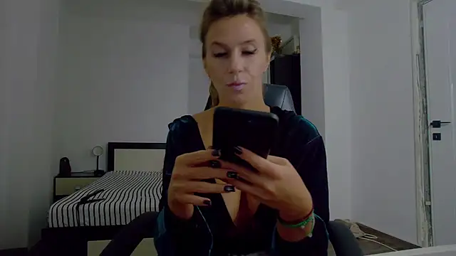 DedeSibel online show from November 29, 11:35 am