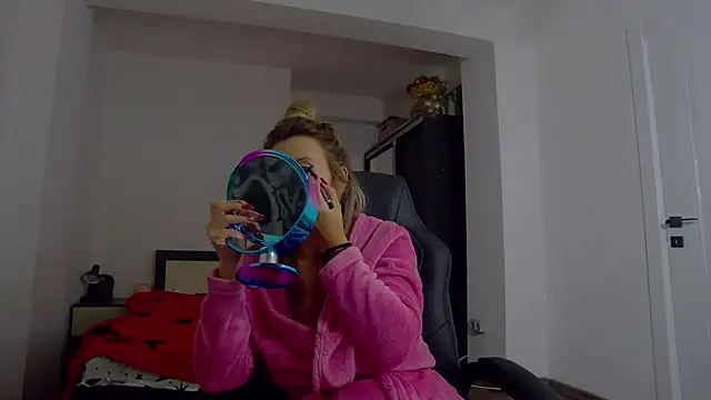 DedeSibel online show from January 8, 2:08 pm