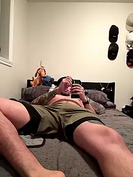 Snapshot of Sualazar chatting on January 14, 9:42 pm Sualazar online show from January 14, 9:42 pm