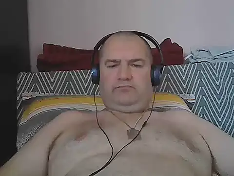 Snapshot of CristianDaniel78 chatting on July 2, 4:51 am CristianDaniel78 online show from July 2, 4:51 am