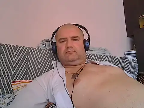 Snapshot of CristianDaniel78 chatting on July 28, 1:10 pm CristianDaniel78 online show from July 28, 1:10 pm