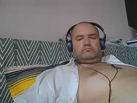Snapshot of CristianDaniel78 chatting on July 31, 5:12 pm CristianDaniel78 online show from July 31, 5:12 pm