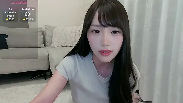 Snapshot of crea_saka chatting on July 2, 12:44 pm crea saka online show from July 2, 12:44 pm