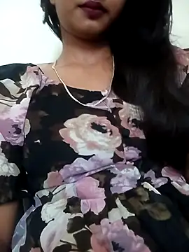 avii5 online show from July 12, 8:05 am