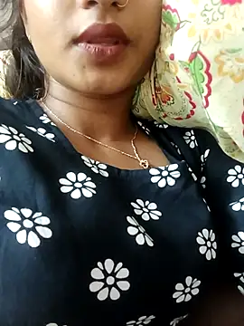 avii5 online show from July 31, 5:56 pm