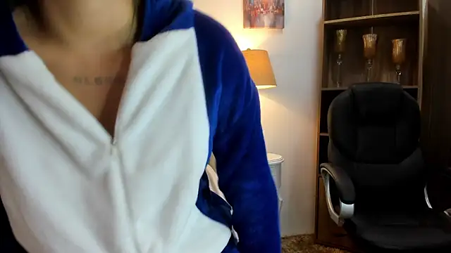Luna black19 online show from July 7, 12:31 pm