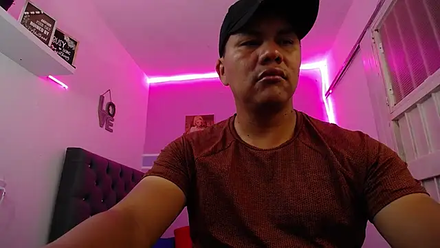 fuego moro online show from June 25, 7:18 pm