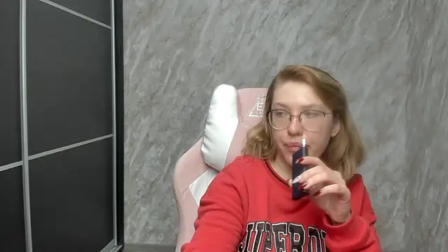 Reginasmilee online show from February 26, 2:48 am