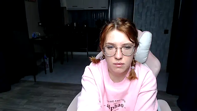 Reginasmilee online show from November 10, 12:31 am