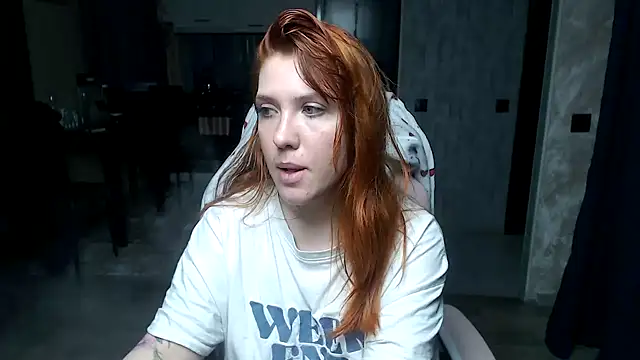 Snapshot of Reginasmilee chatting on March 23, 5:22 am Reginasmilee online show from March 23, 5:22 am