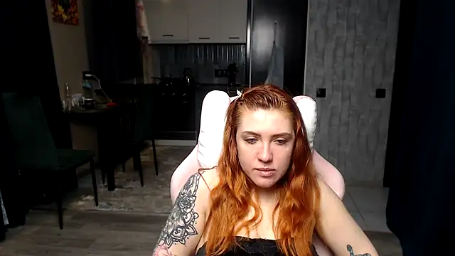 Snapshot of Reginasmilee chatting on April 3, 2:53 am Reginasmilee online show from April 3, 2:53 am