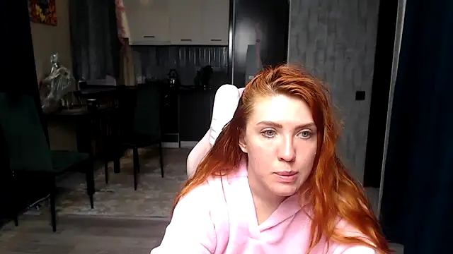 Snapshot of Reginasmilee chatting on April 8, 2:50 pm Reginasmilee online show from April 8, 2:50 pm