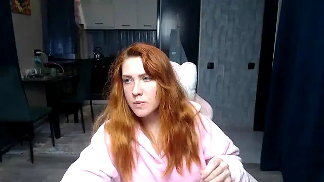 Snapshot of Reginasmilee chatting on April 10, 2:44 pm Reginasmilee online show from April 10, 2:44 pm