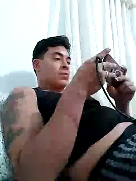 Snapshot of Joel1520 chatting on June 23, 2:42 am Joel1520 online show from June 23, 2:42 am