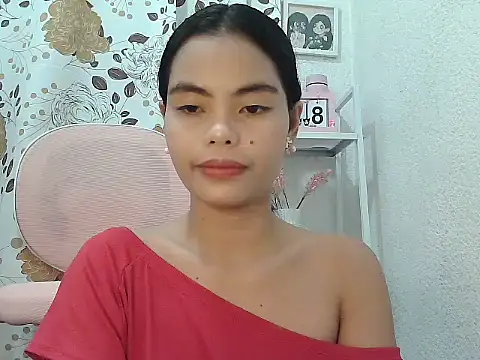 Snapshot of urprettyjane4u chatting on July 17, 11:31 pm urprettyjane4u online show from July 17, 11:31 pm
