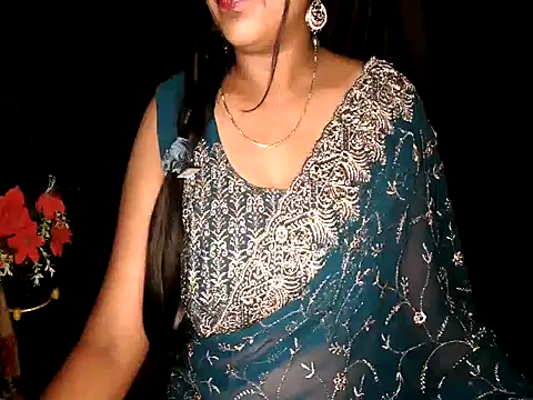 Snapshot of Shara20 chatting on July 8, 9:08 pm Shara20 online show from July 8, 9:08 pm