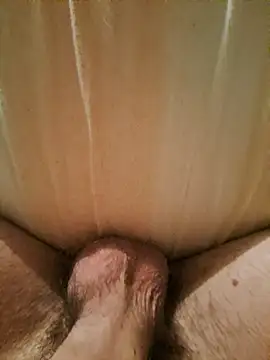 Snapshot of ShyDicksGuy chatting on June 26, 9:46 am ShyDicksGuy online show from June 26, 9:46 am