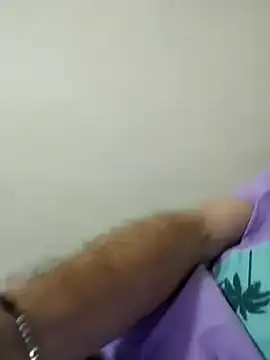Snapshot of hamhen chatting on July 1, 9:47 pm hamhen online show from July 1, 9:47 pm