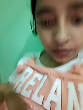 Snapshot of Vandana-11 chatting on June 30, 11:33 am Vandana-11 online show from June 30, 11:33 am
