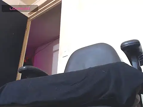 WOLFMONSTERDICK online show from June 6, 2:27 am
