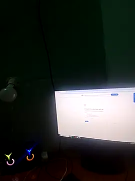 Snapshot of hoang1209 chatting on July 11, 9:16 pm hoang1209 online show from July 11, 9:16 pm
