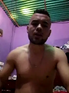 Snapshot of Tupersoperso chatting on July 1, 1:51 am Tupersoperso online show from July 1, 1:51 am