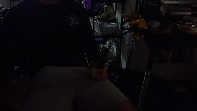 LoganBry77 online show from July 1, 7:10 am