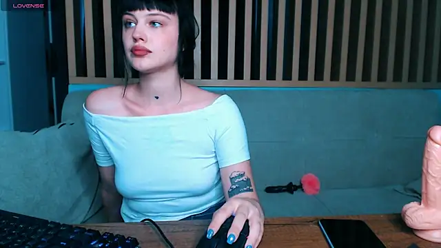 Snapshot of pizdadrozda chatting on July 3, 12:33 pm pizdadrozda online show from July 3, 12:33 pm