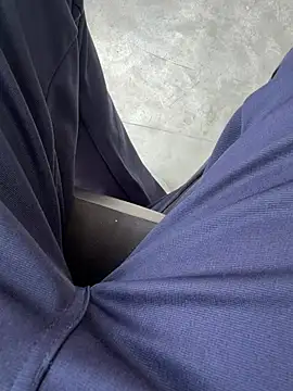 gigolosworld online show from June 28, 7:03 am
