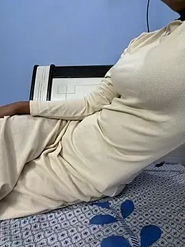 Muskan alveera18 online show from July 8, 7:57 am