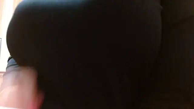 onebigdeepkiss online show from April 9, 9:31 pm