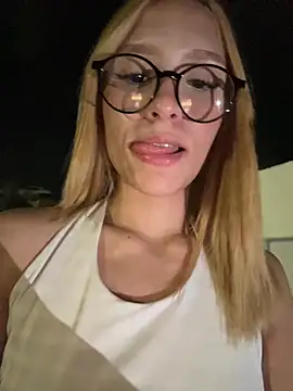 Lucy lu01 online show from July 5, 4:41 am