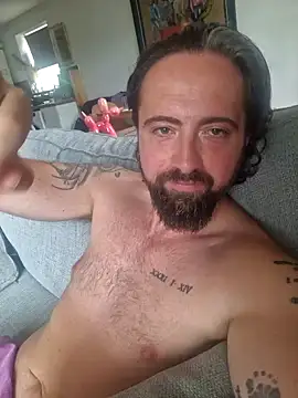 Snapshot of straightguy4uall chatting on July 1, 9:44 am straightguy4uall online show from July 1, 9:44 am